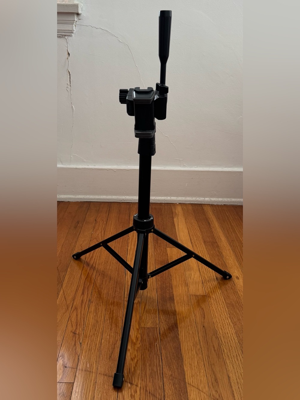 UBeesize black Camera/Light Tripod Stand with Adjustable Head
